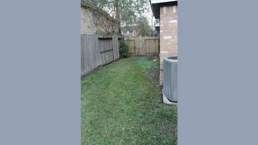 Humble 2-story, 3-bed 19507 Oak Center Court-idx