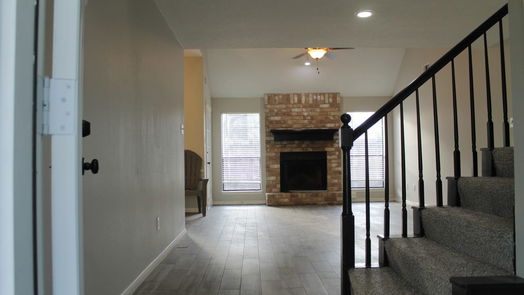 Humble 2-story, 3-bed 19507 Oak Center Court-idx