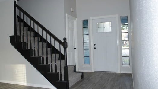 Humble 2-story, 3-bed 19507 Oak Center Court-idx