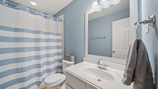 Humble 2-story, 5-bed 12203 Pinelands Park Lane-idx