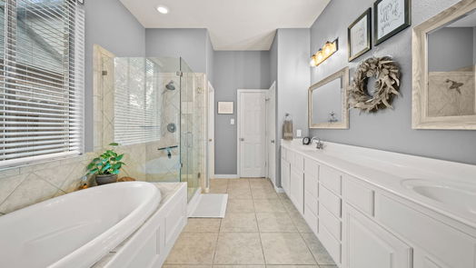 Humble 2-story, 5-bed 12203 Pinelands Park Lane-idx