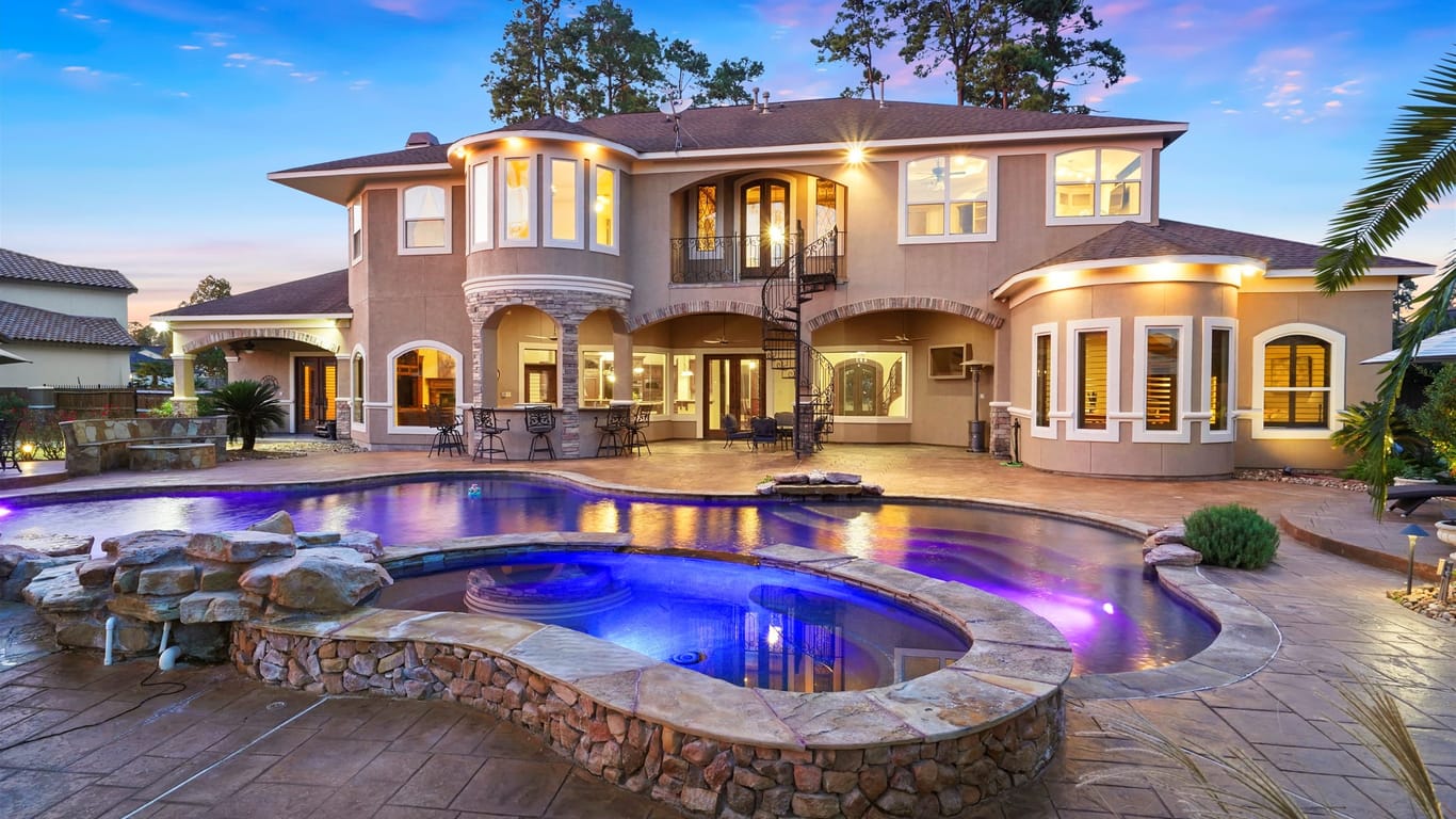 Homes over $1M-3