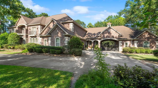 Kingwood 2-story, 5-bed 2 Kings Lake Estates Boulevard-idx