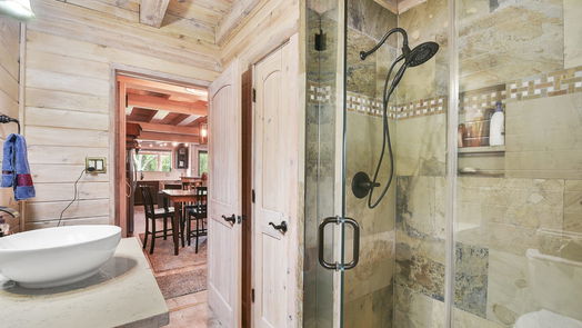 Livingston 2-story, 5-bed 419 Armitage Road-idx