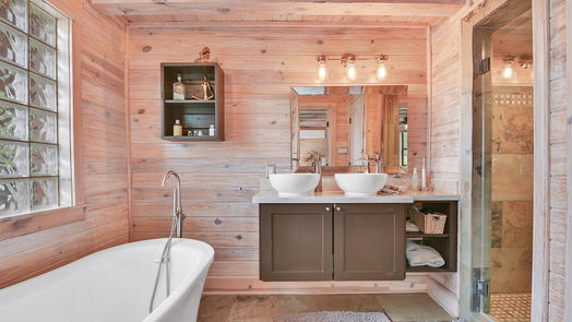 Livingston 2-story, 5-bed 419 Armitage Road-idx