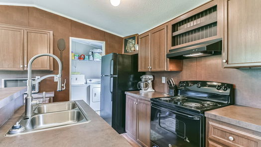 Livingston 2-story, 5-bed 419 Armitage Road-idx