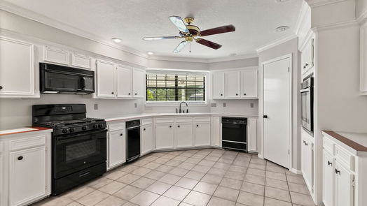 Livingston 1-story, 3-bed 213 Davenport Drive-idx