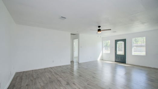 Livingston 2-story, 4-bed 5199 E Fm 1988-idx