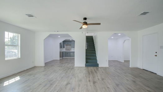 Livingston 2-story, 4-bed 5199 E Fm 1988-idx