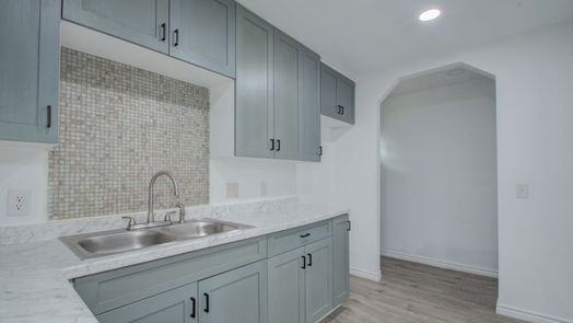 Livingston 2-story, 4-bed 5199 E Fm 1988-idx