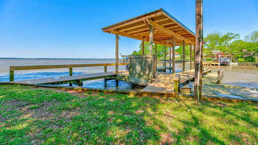 Livingston 1-story, 4-bed 284 Boat Dock Street-idx