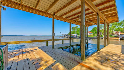 Livingston 1-story, 4-bed 284 Boat Dock Street-idx