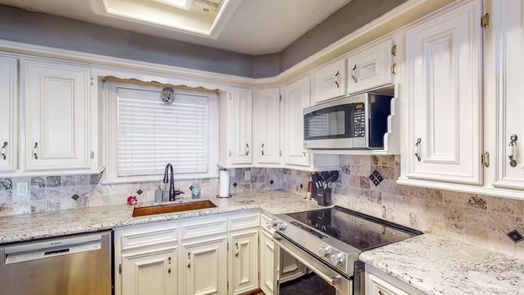 Livingston 1-story, 3-bed 115 Harbor Addition Drive-idx