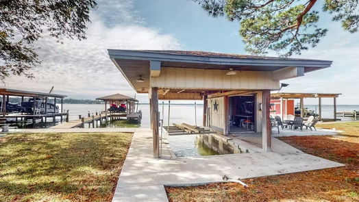 Livingston 1-story, 3-bed 115 Harbor Addition Drive-idx