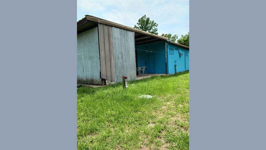 Livingston 1-story, 2-bed 3520 S US 59 Highway-idx