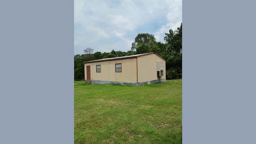 Livingston 1-story, 2-bed 3520 S US 59 Highway-idx