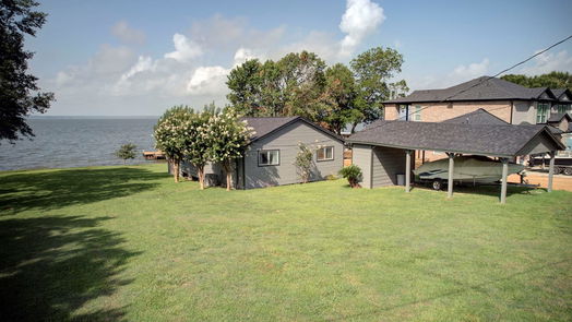 Livingston 1-story, 3-bed 332 Oak Crest Drive-idx