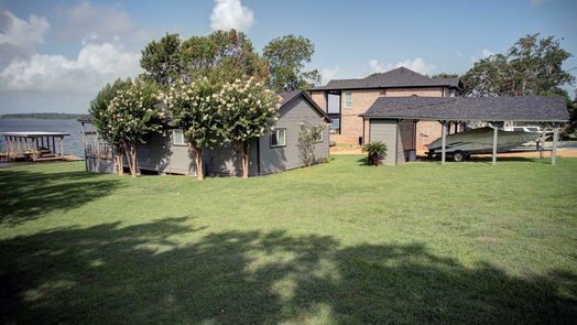 Livingston 1-story, 3-bed 332 Oak Crest Drive-idx