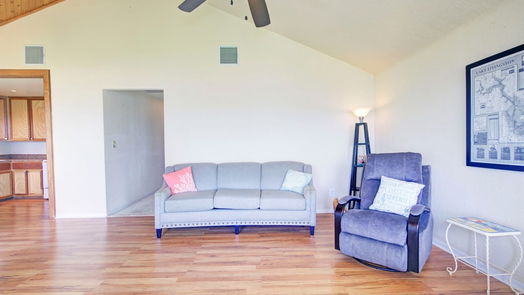 Livingston 1-story, 3-bed 332 Oak Crest Drive-idx