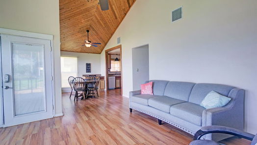 Livingston 1-story, 3-bed 332 Oak Crest Drive-idx