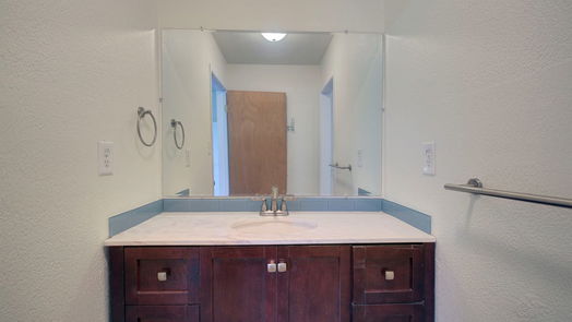 Livingston 1-story, 3-bed 332 Oak Crest Drive-idx