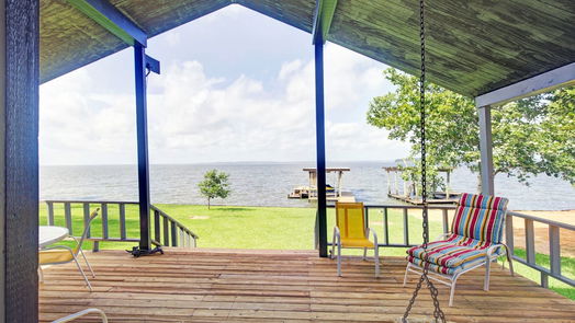 Livingston 1-story, 3-bed 332 Oak Crest Drive-idx