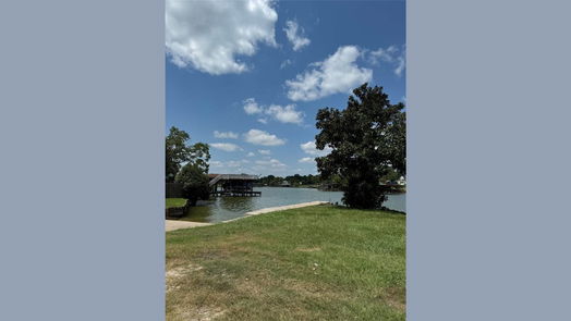 Livingston null-story, 3-bed 180 Harbor View Drive-idx