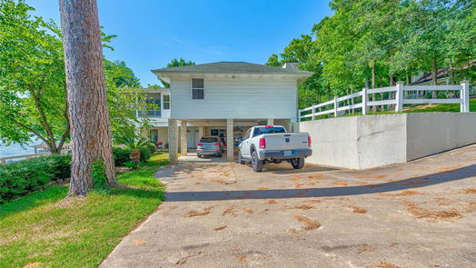 Livingston 2-story, 4-bed 172 Cedar Lane-idx