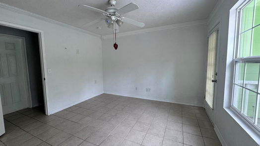 Livingston 2-story, 3-bed 230 Tiki Trail-idx