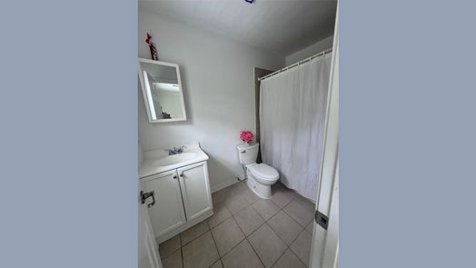 Livingston 2-story, 3-bed 230 Tiki Trail-idx