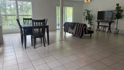 Livingston 2-story, 3-bed 230 Tiki Trail-idx
