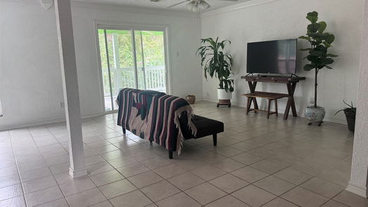Livingston 2-story, 3-bed 230 Tiki Trail-idx