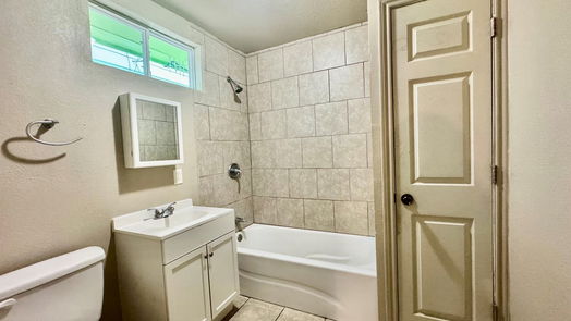 Livingston 2-story, 3-bed 230 Tiki Trail-idx