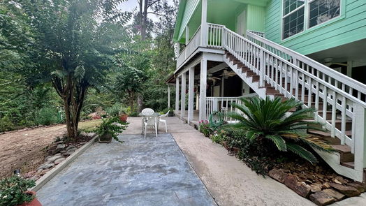 Livingston 2-story, 3-bed 230 Tiki Trail-idx