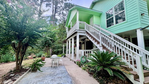 Livingston 2-story, 3-bed 230 Tiki Trail-idx