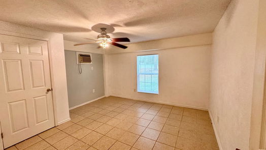 Livingston 2-story, 3-bed 230 Tiki Trail-idx