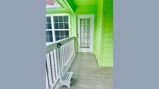 Livingston 2-story, 3-bed 230 Tiki Trail-idx
