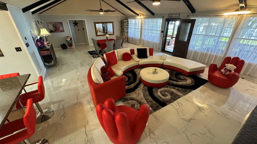 Livingston null-story, 4-bed 323 Mallard Point-idx