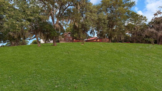Livingston 2-story, 3-bed 185 Country Lane-idx