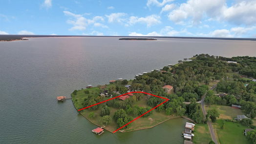 Livingston 2-story, 3-bed 185 Country Lane-idx
