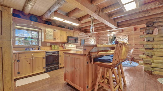 Livingston 2-story, 3-bed 185 Country Lane-idx