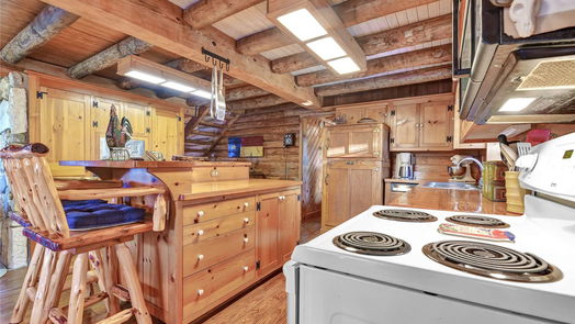 Livingston 2-story, 3-bed 185 Country Lane-idx