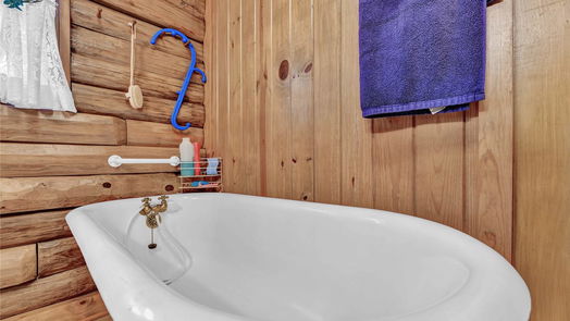 Livingston 2-story, 3-bed 185 Country Lane-idx