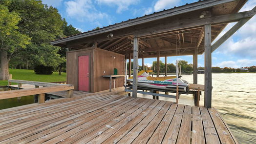 Livingston 2-story, 3-bed 185 Country Lane-idx