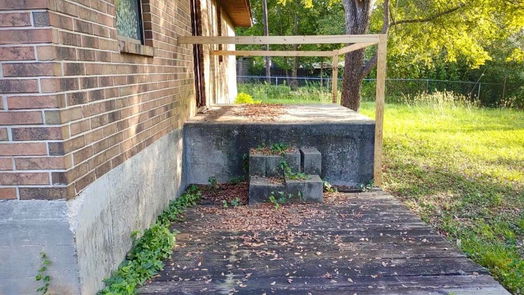 Livingston null-story, 3-bed 1109 N Beatty Avenue-idx