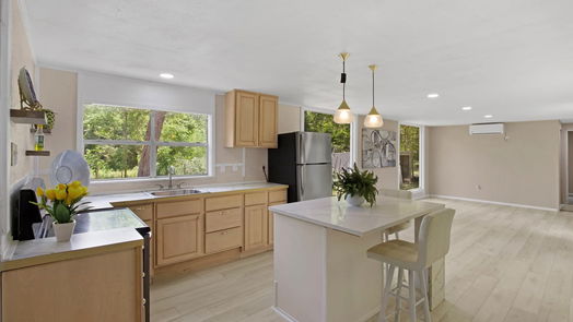 Livingston null-story, 2-bed 290 Wisteria Drive-idx
