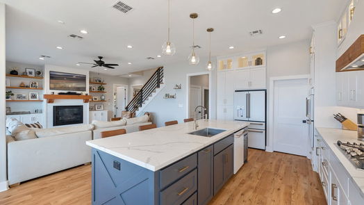 Livingston 2-story, 4-bed 1152 Indian Hill Boulevard-idx
