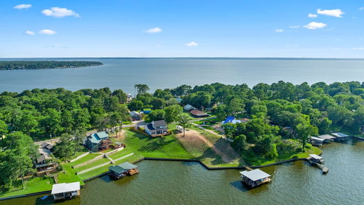 Livingston 2-story, 4-bed 1152 Indian Hill Boulevard-idx