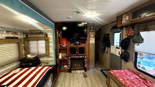 Livingston null-story, null-bed 225 E George Jones Road-idx