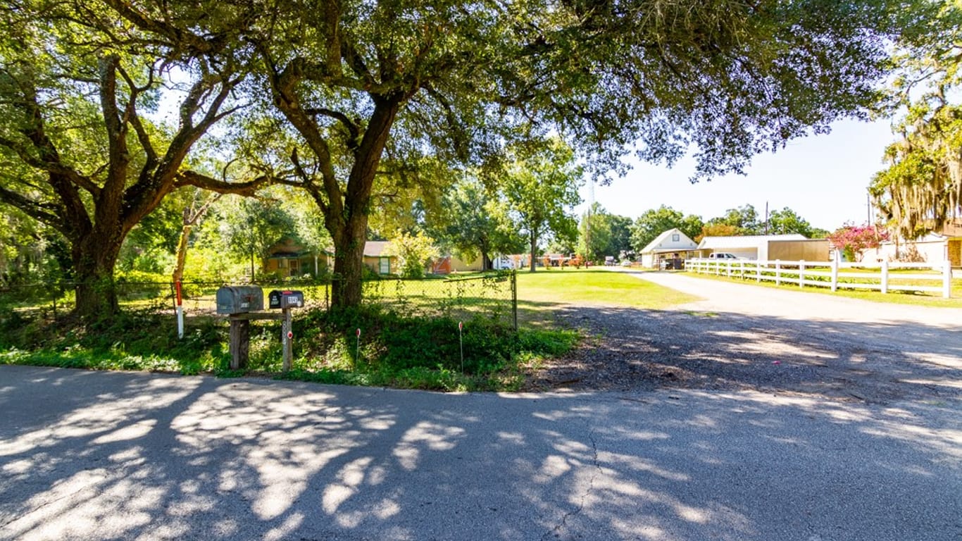 Magnolia 1-story, 3-bed 8845 Carraway Lane-idx